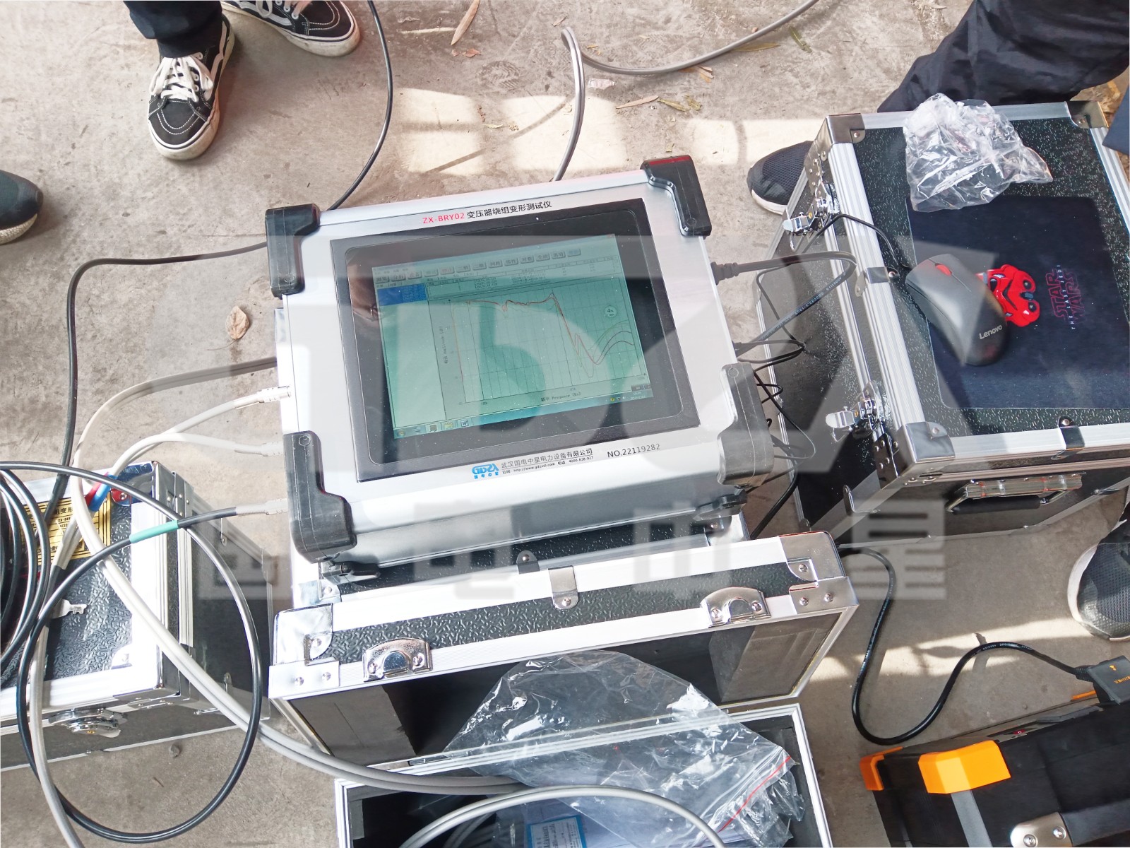 國(guó)電能源集團(tuán)神東用電中心變壓器繞組變形試驗(yàn)5.jpg 國(guó)電能源集團(tuán)神東用電中心變壓器繞組變形試驗(yàn)5.jpg